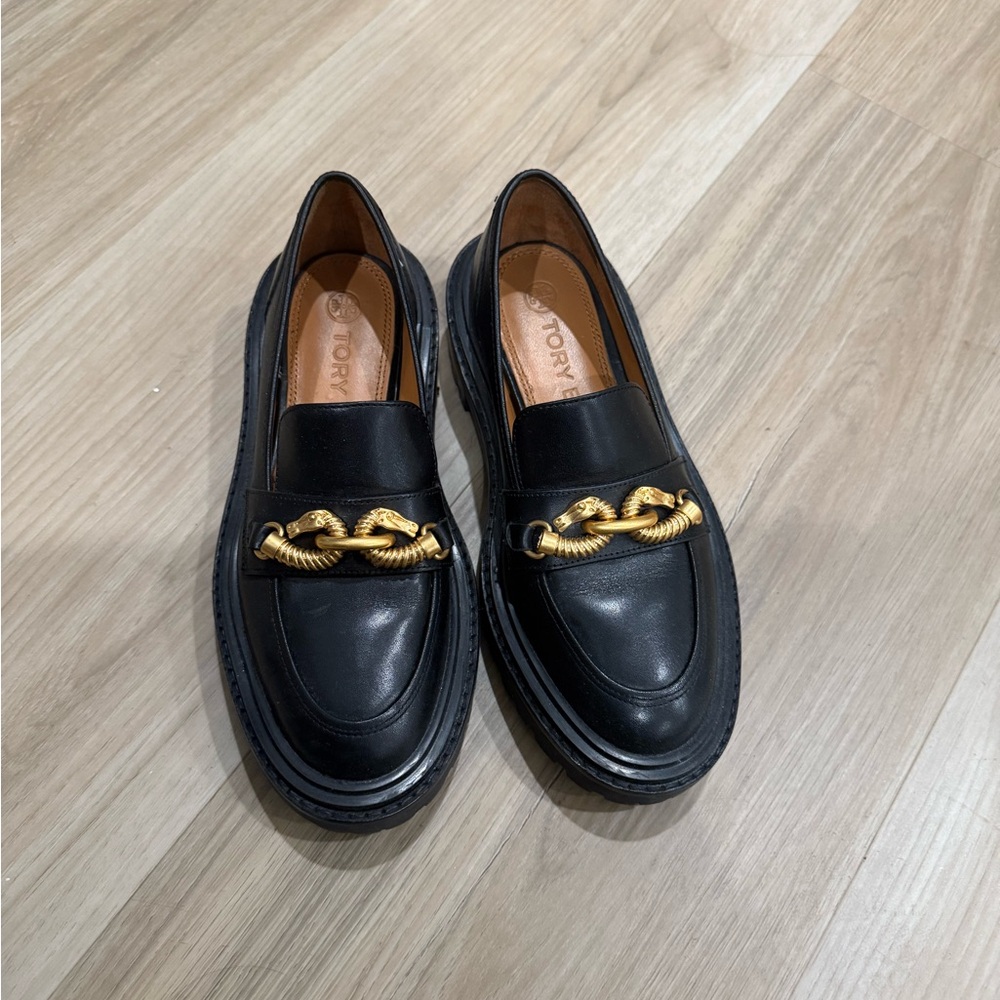 Tory Burch size 5.5 Black Leather Loafers Jesse Chain